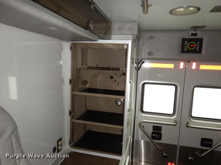 image for item DJ6996 2012 Ford F450 Super Duty  ambulance