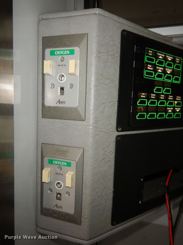 image for item DJ6996 2012 Ford F450 Super Duty  ambulance