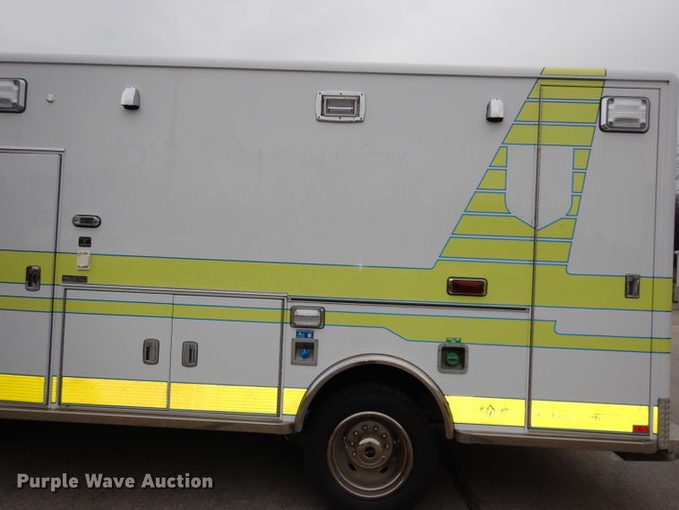 image for item DJ6996 2012 Ford F450 Super Duty  ambulance