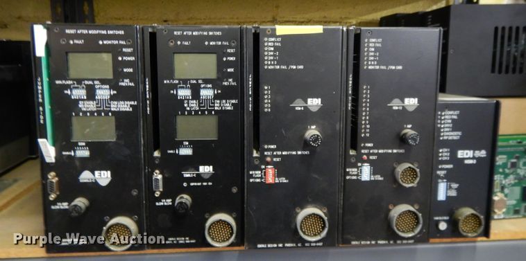 image for item DL2587 Traffic signal equipment