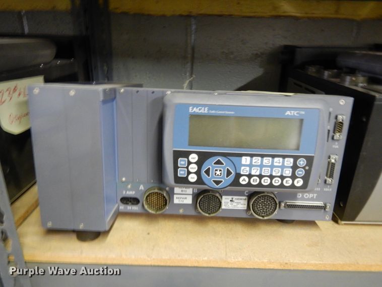 image for item DL2587 Traffic signal equipment