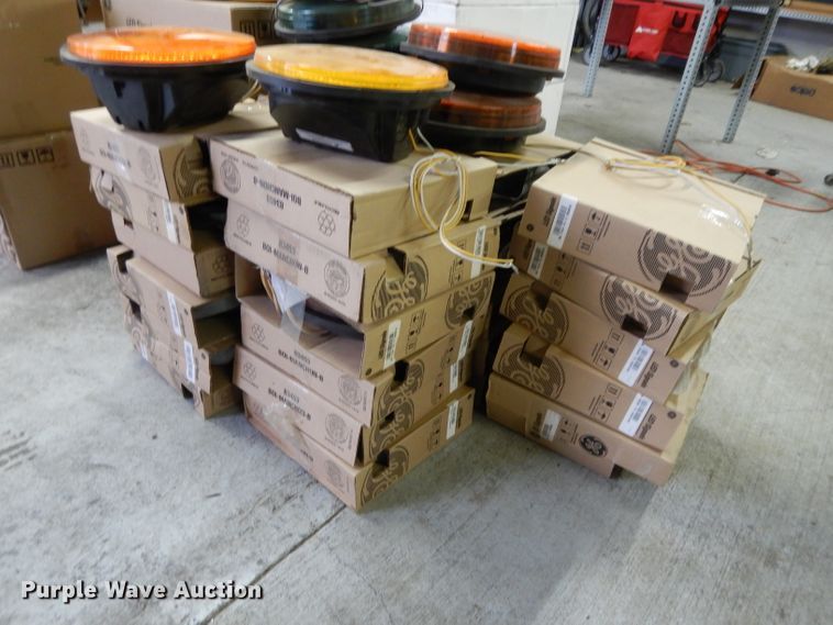 image for item DL2591 Approximately 80 GE traffic signal lights