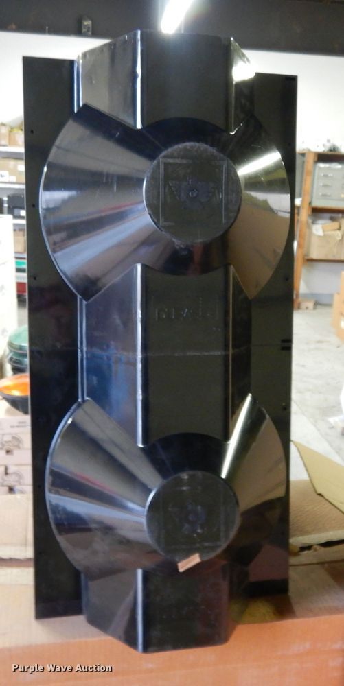 image for item DL2594 Traffic signal equipment