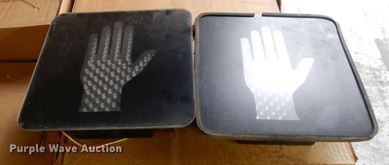 image for item DL2594 Traffic signal equipment