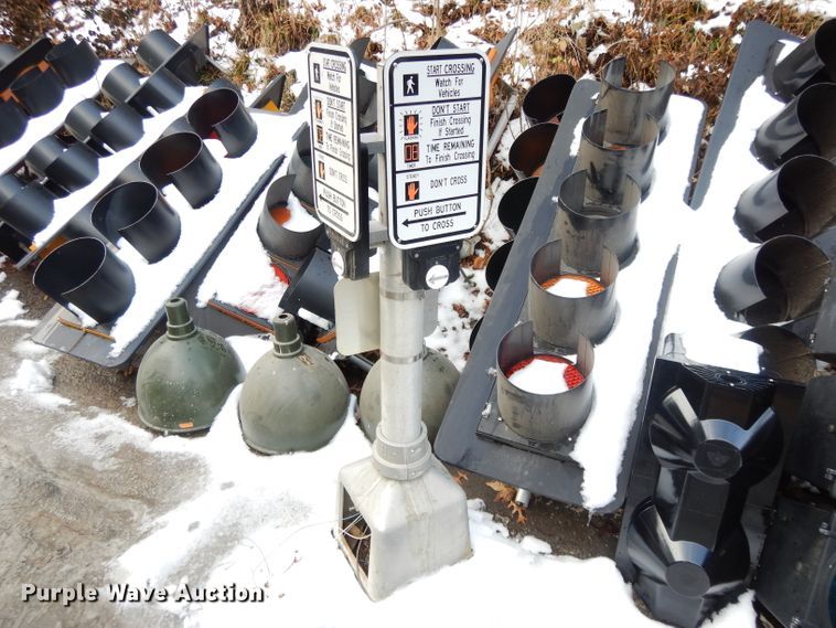 image for item DL2595 Traffic signals