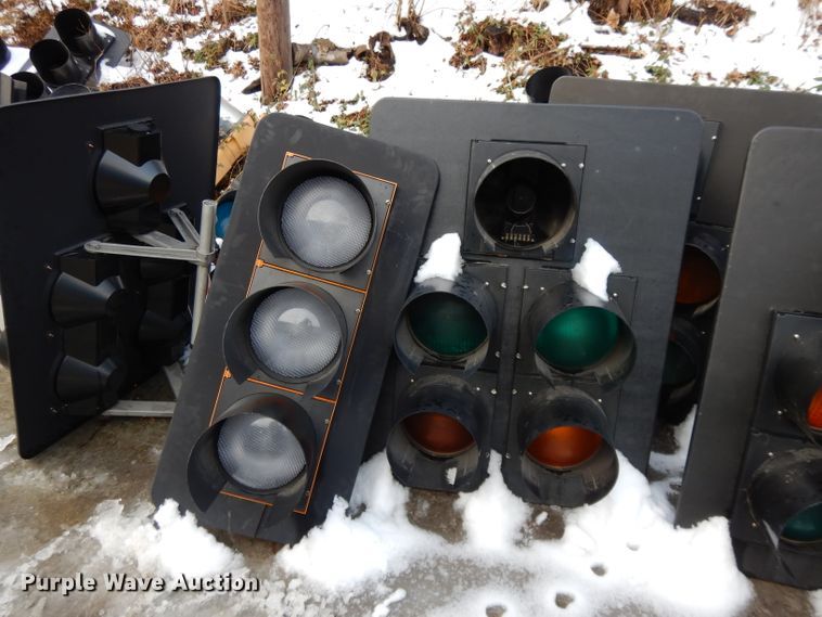 image for item DL2596 Traffic signals