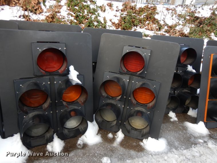 image for item DL2596 Traffic signals