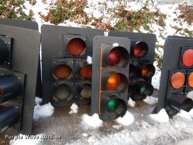 image for item DL2596 Traffic signals