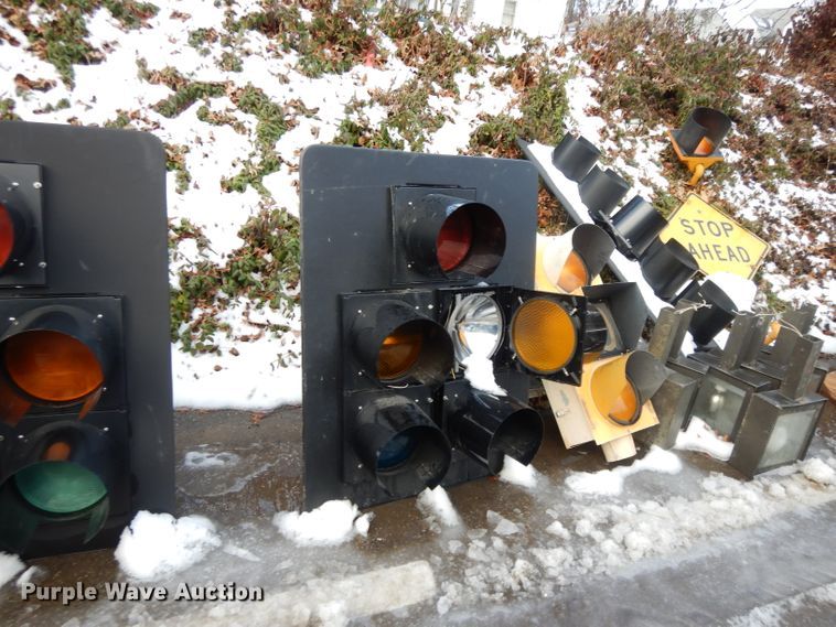 image for item DL2596 Traffic signals