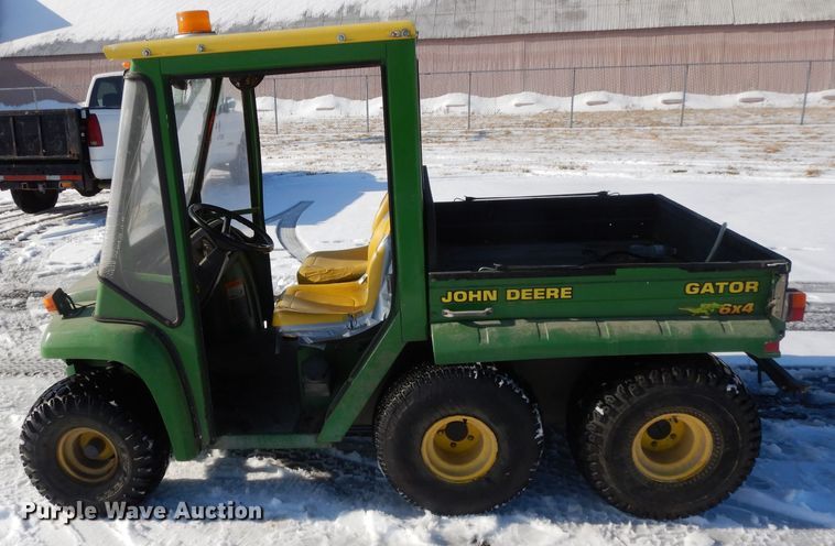 image for item DL2600 John Deere 6X4 Gator  utility vehicle