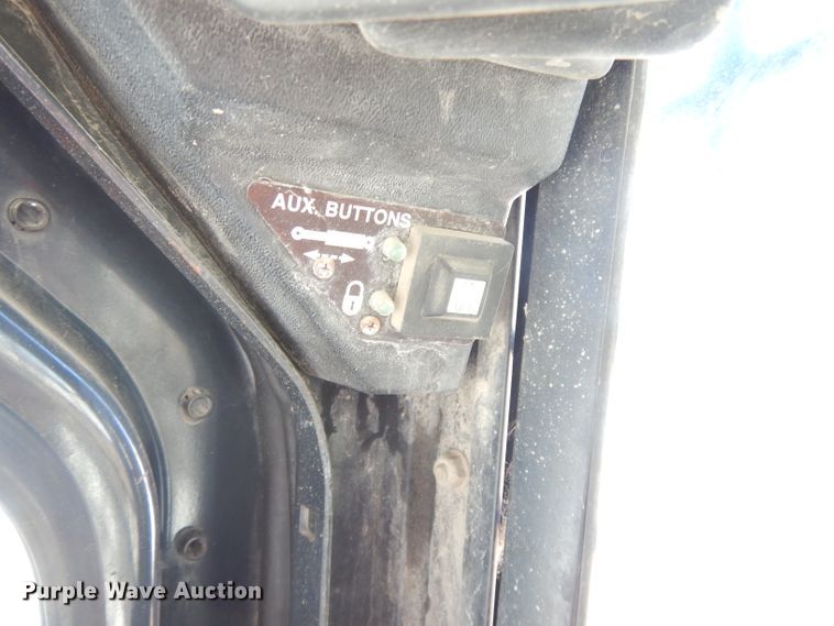 image for item DL2602 1996 Bobcat 853  skid steer loader