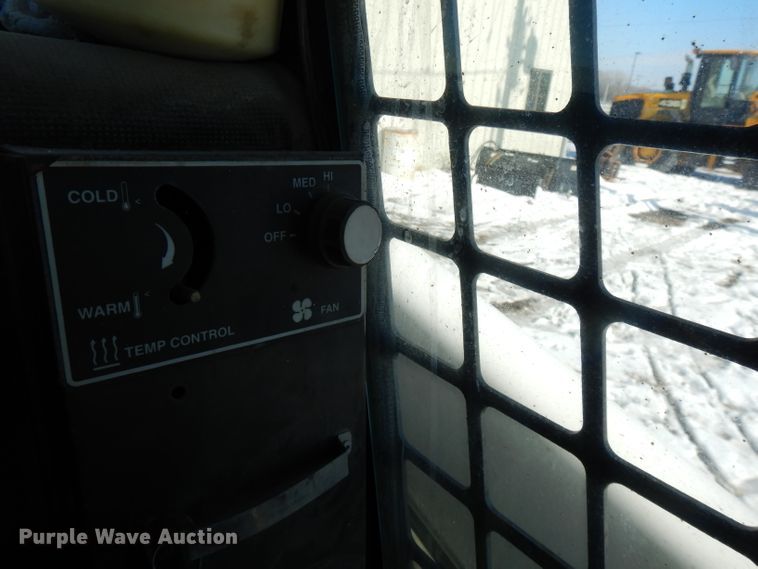 image for item DL2602 1996 Bobcat 853  skid steer loader