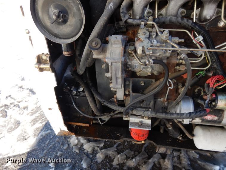 image for item DL2602 1996 Bobcat 853  skid steer loader