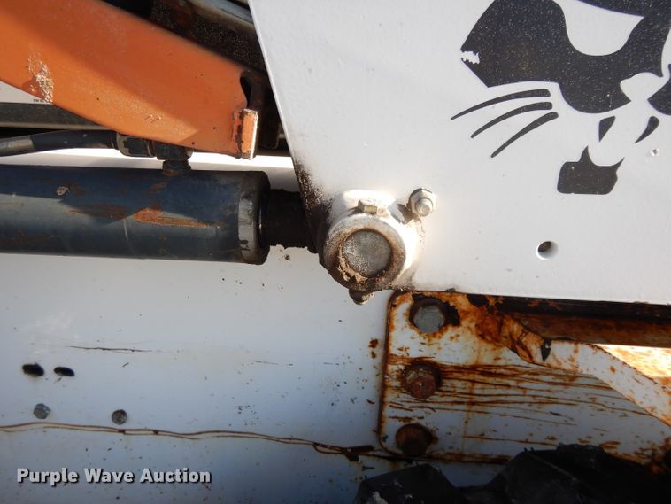 image for item DL2602 1996 Bobcat 853  skid steer loader