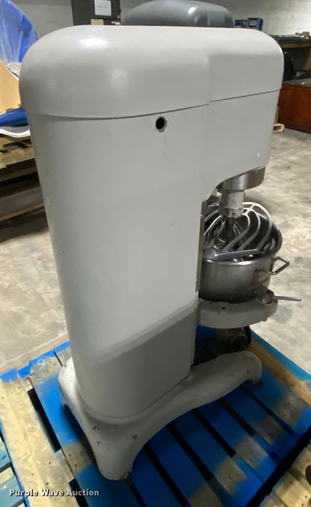 image for item EL9743 Hobart H600 mixer