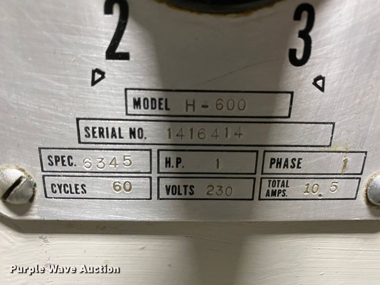 image for item EL9743 Hobart H600 mixer