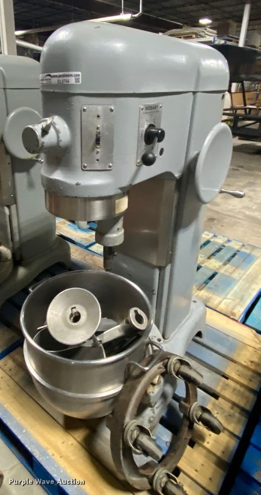 image for item EL9744 Hobart H600 mixer