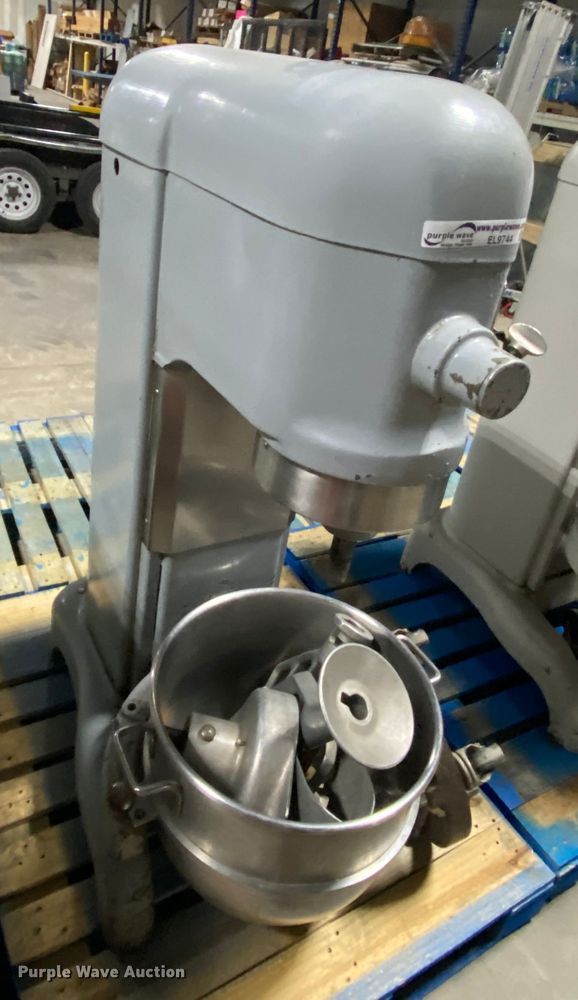 image for item EL9744 Hobart H600 mixer