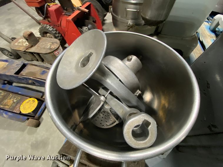 image for item EL9744 Hobart H600 mixer