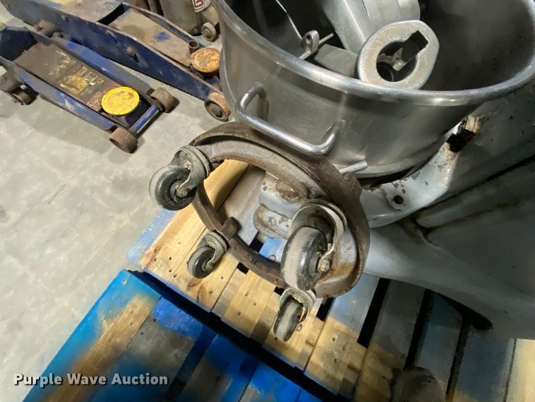 image for item EL9744 Hobart H600 mixer