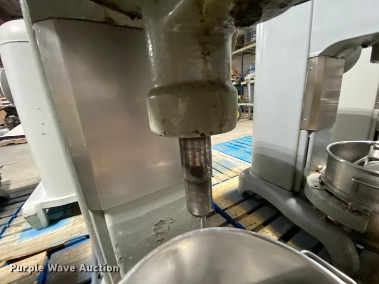 image for item EL9745 Hobart H600 mixer