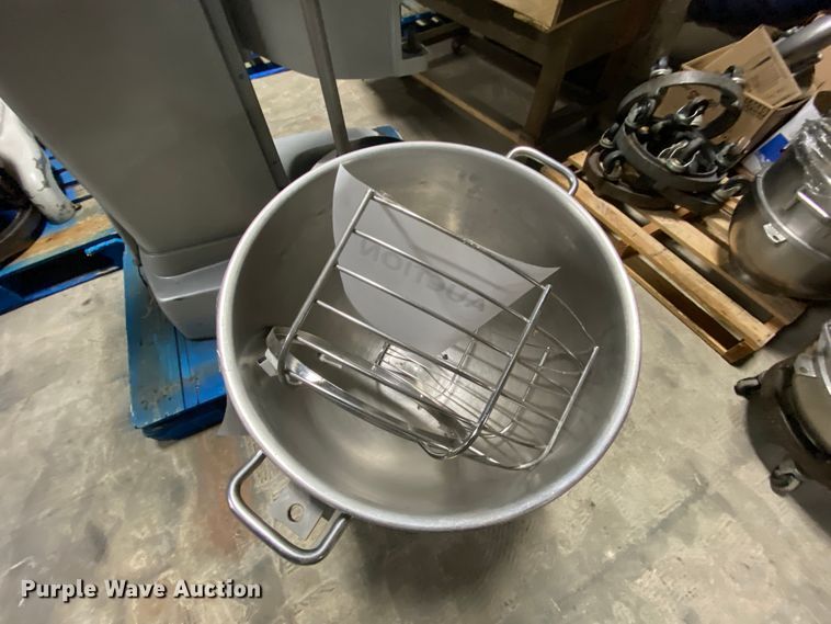 image for item EL9746 Hobart HL600 mixer