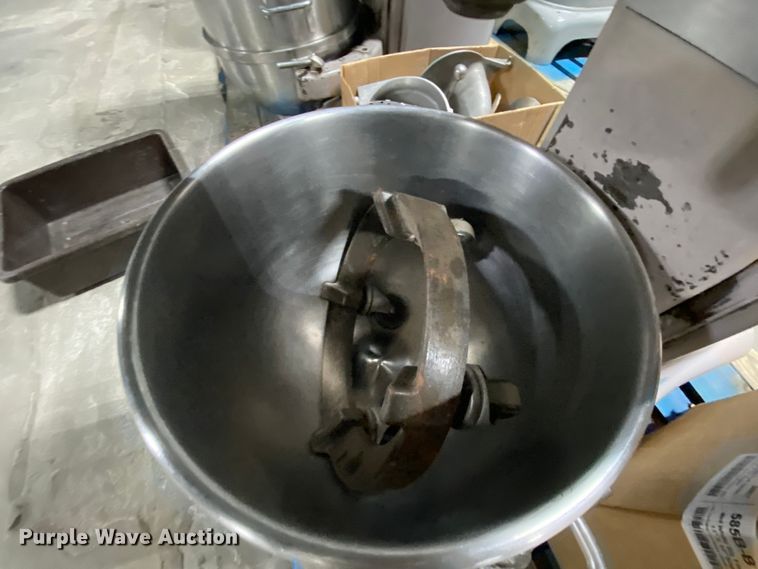 image for item EL9747 Hobart H600 mixer