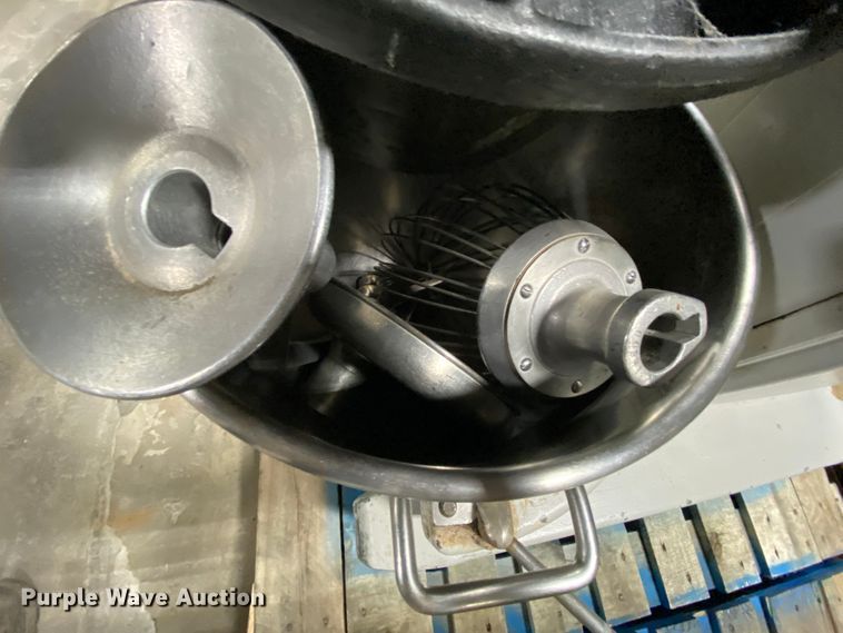 image for item EL9749 Hobart H600 mixer