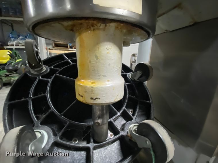 image for item EL9749 Hobart H600 mixer