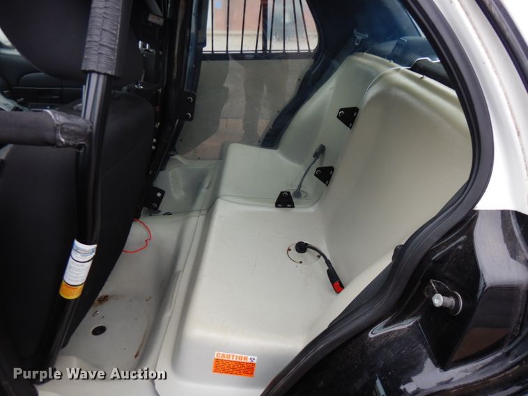 image for item FW9816 2011 Ford Crown Victoria Police Interceptor