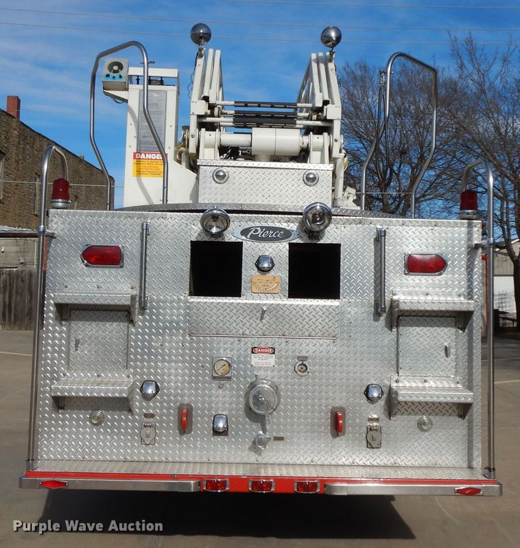 image for item GK9695 1981 Oshkosh V-1844M  aerial platform ladder truck