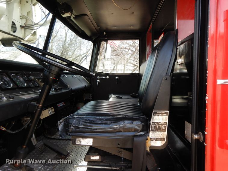 image for item GK9695 1981 Oshkosh V-1844M  aerial platform ladder truck