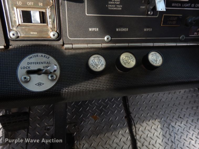 image for item GK9695 1981 Oshkosh V-1844M  aerial platform ladder truck