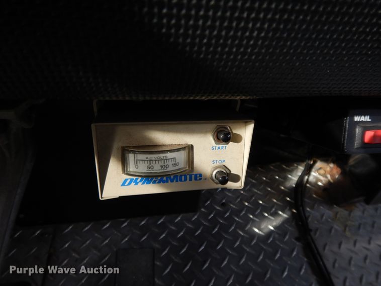 image for item GK9695 1981 Oshkosh V-1844M  aerial platform ladder truck