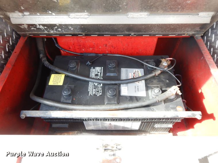 image for item GK9695 1981 Oshkosh V-1844M  aerial platform ladder truck