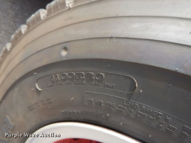 image for item GK9695 1981 Oshkosh V-1844M  aerial platform ladder truck