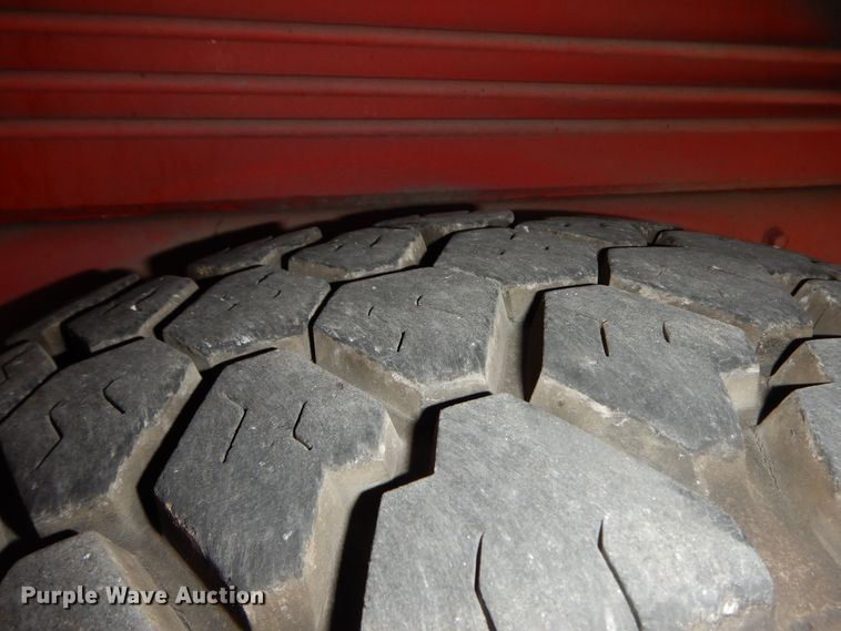 image for item GK9695 1981 Oshkosh V-1844M  aerial platform ladder truck