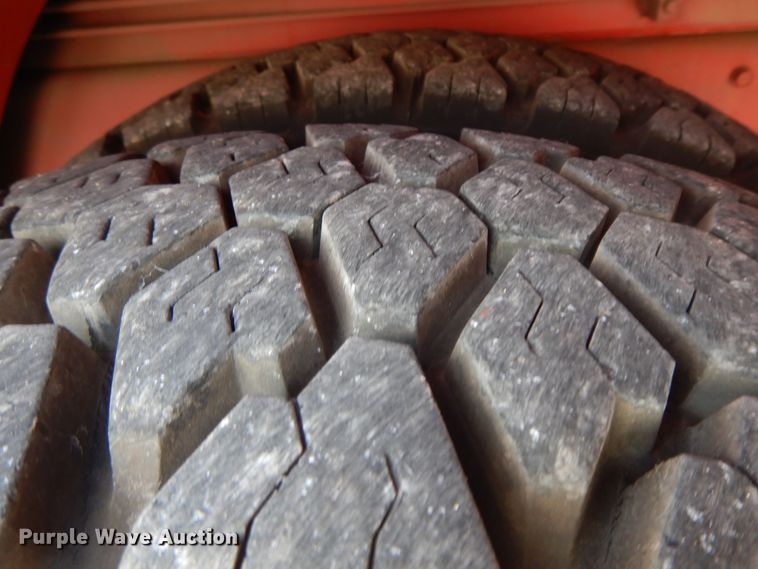 image for item GK9695 1981 Oshkosh V-1844M  aerial platform ladder truck