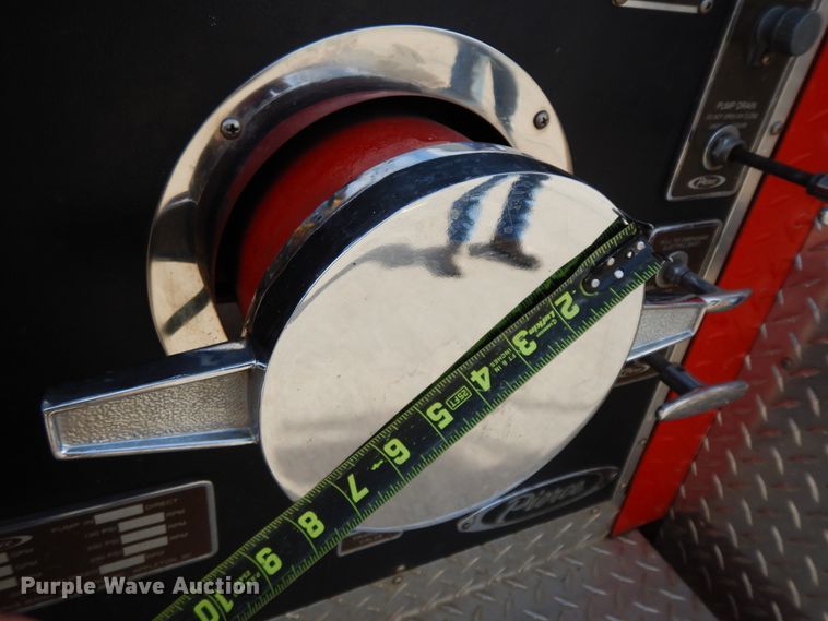 image for item GK9695 1981 Oshkosh V-1844M  aerial platform ladder truck