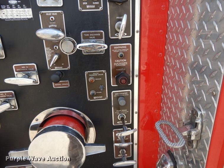 image for item GK9695 1981 Oshkosh V-1844M  aerial platform ladder truck