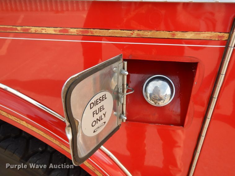 image for item GK9695 1981 Oshkosh V-1844M  aerial platform ladder truck