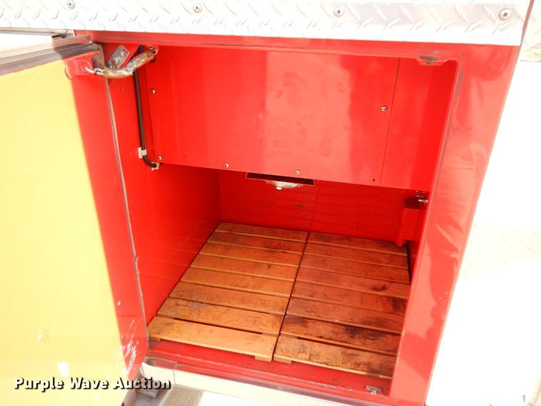 image for item GK9695 1981 Oshkosh V-1844M  aerial platform ladder truck