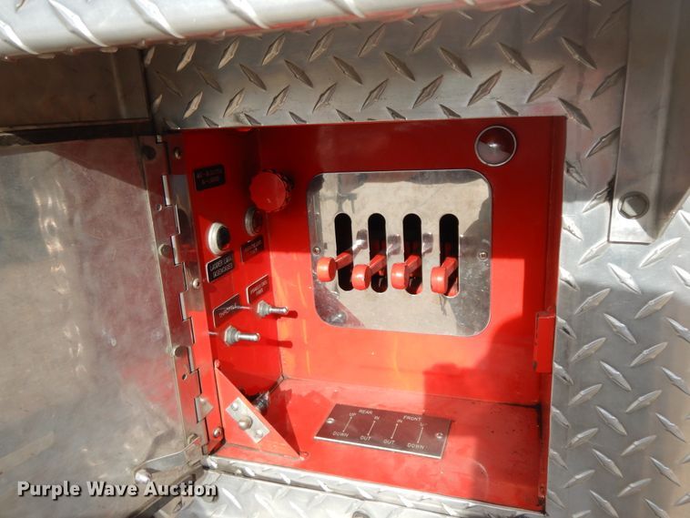 image for item GK9695 1981 Oshkosh V-1844M  aerial platform ladder truck