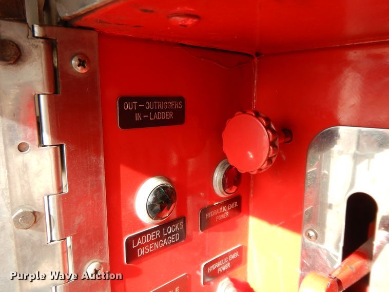 image for item GK9695 1981 Oshkosh V-1844M  aerial platform ladder truck