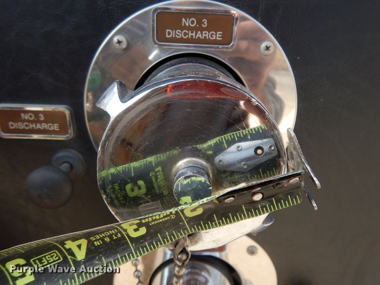 image for item GK9695 1981 Oshkosh V-1844M  aerial platform ladder truck