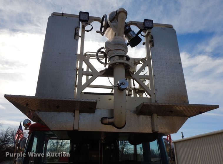 image for item GK9695 1981 Oshkosh V-1844M  aerial platform ladder truck