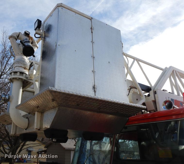 image for item GK9695 1981 Oshkosh V-1844M  aerial platform ladder truck