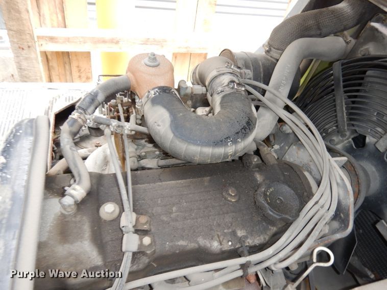 image for item HE9301 Clark CMP180  forklift