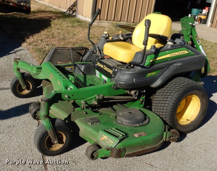 image for item HE9326 2016 John Deere Z970R  ZTR lawn mower