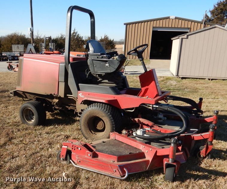 image for item HE9327 2013 Toro Groundsmaster 4100D  lawn mower